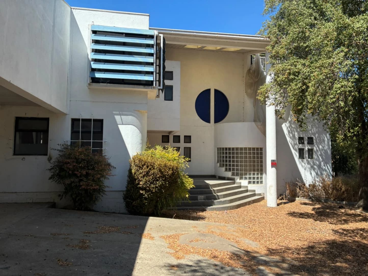 Casa Comercial Tejas Verdes